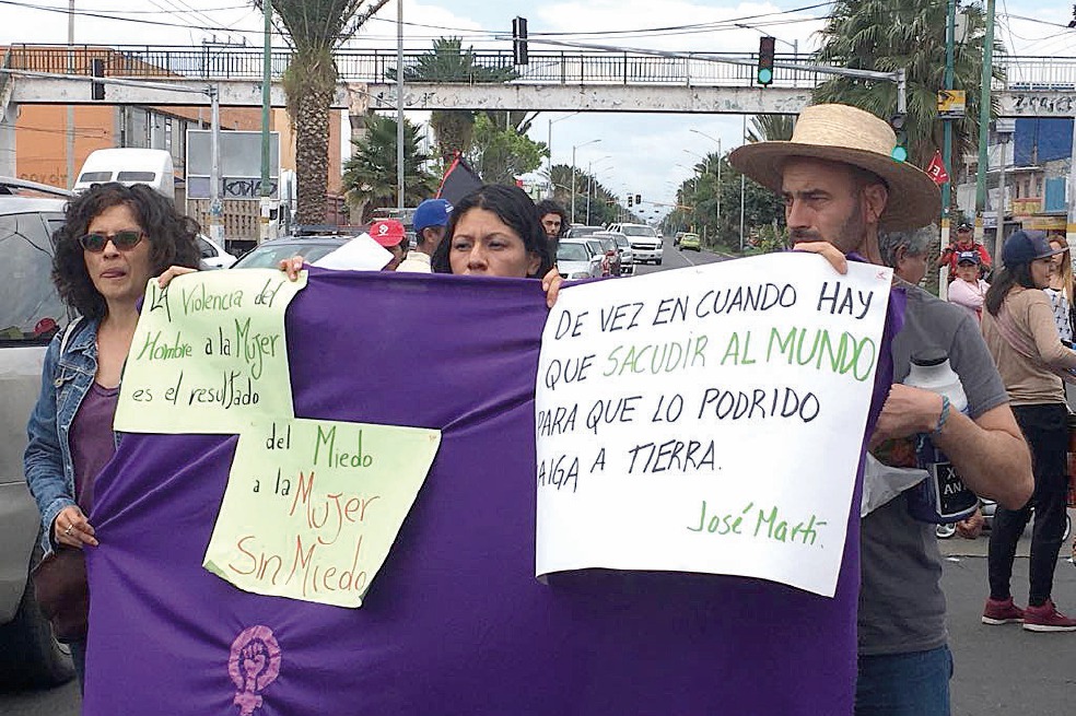 Marchan contra alza de delito de feminicidio en Nezahualcóyotl