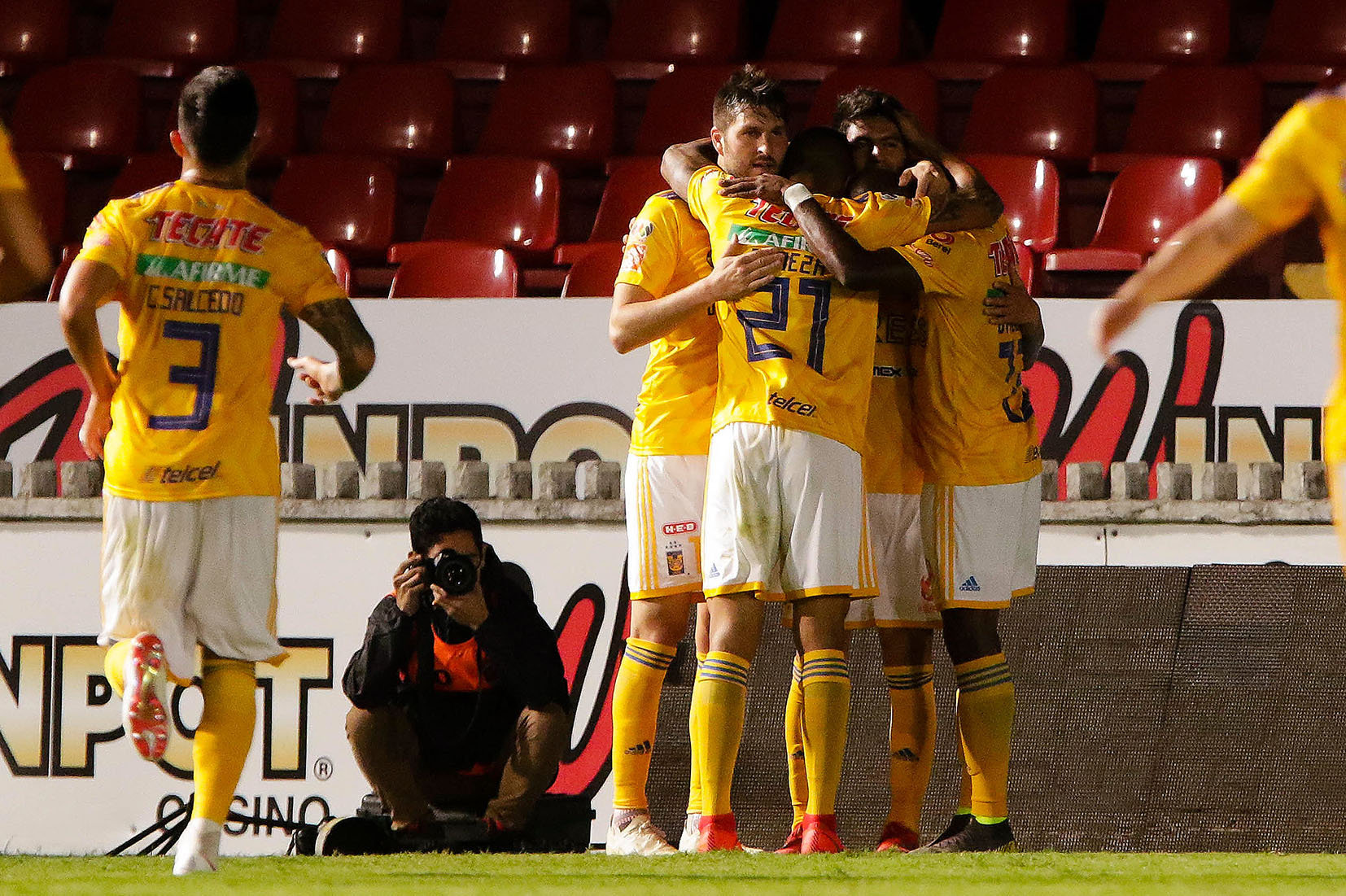 Tigres se impone en el Puerto y hunde a Veracruz