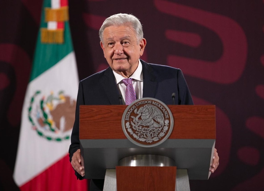 "No nos obliguen a leerles el artículo", dice AMLO a integrantes del Poder Judicial que buscan impedir sobrerrepresentación de Morena