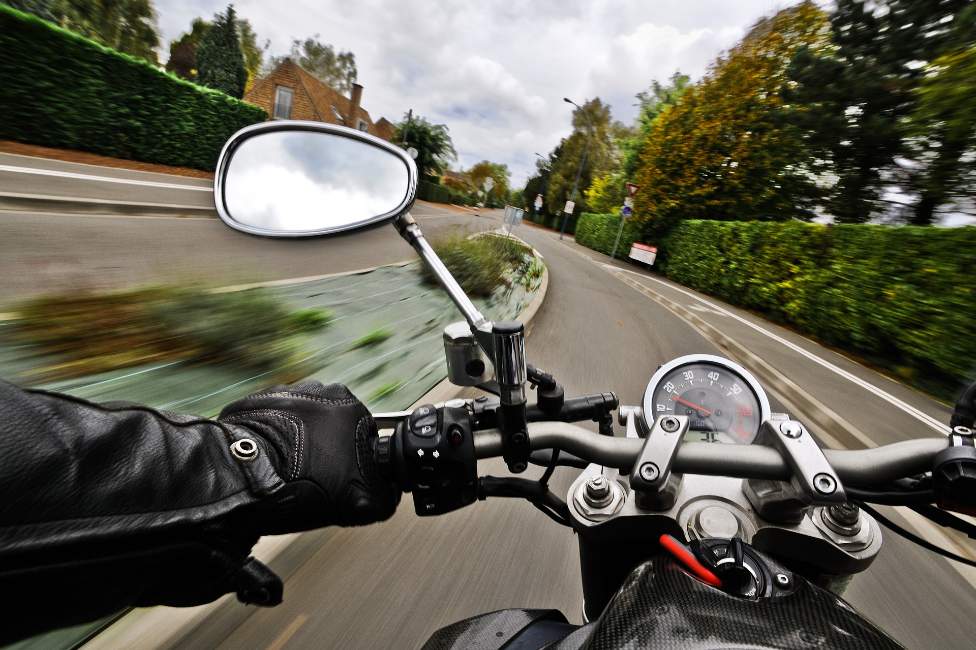 Malos hábitos que todo motociclista debe evitar 