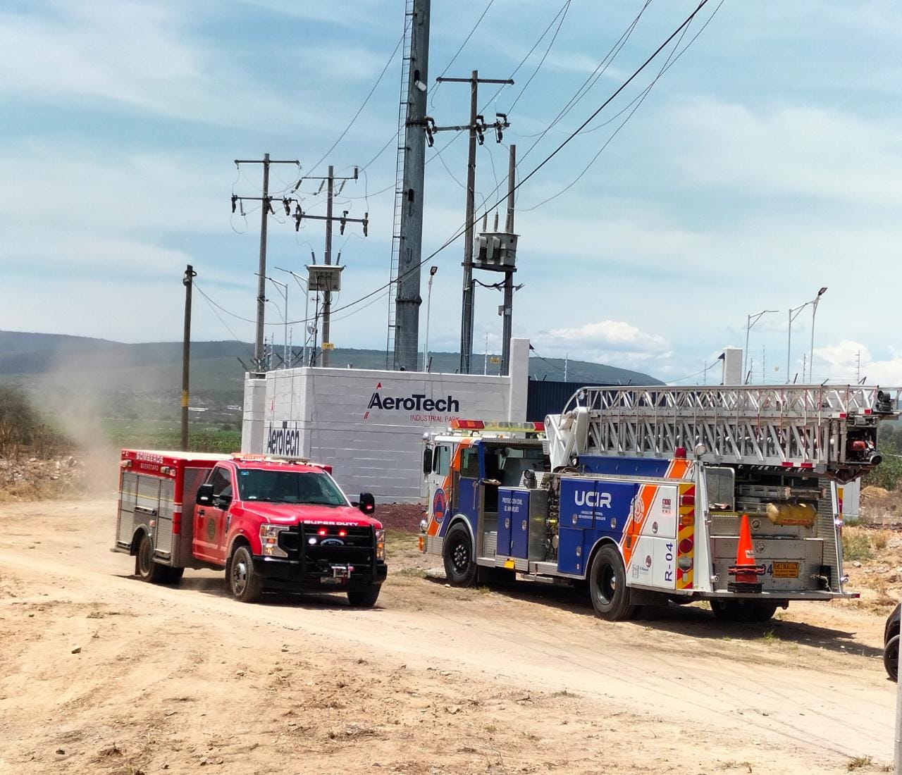 Avioneta que se dirigía a Morelia se desploma tras despegar del Aeropuerto de Querétaro 