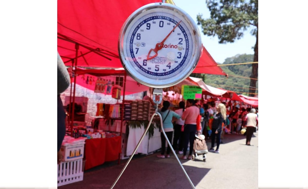 Supervisan básculas de mercados y tianguis de Huixquilucan