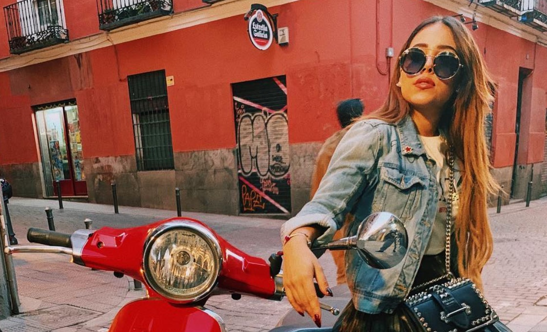 Danna Paola presume en Instagram una bolsa de 41 mil pesos