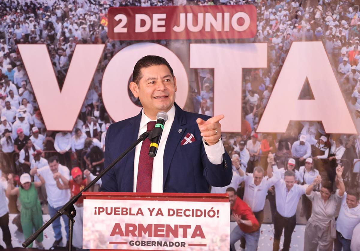 Alejandro Armenta se proclama ganador de la elección en Puebla
