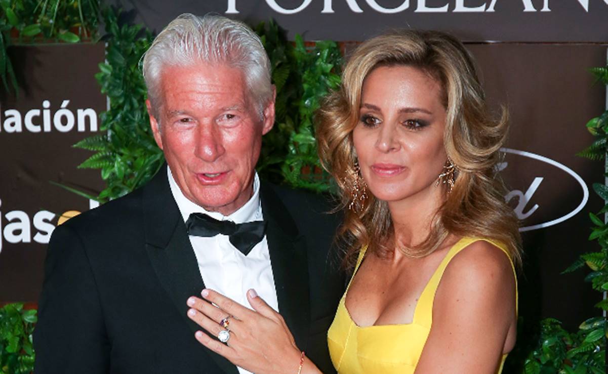 Richard Gere se deja ver enamorado de su esposa Alejandra Silva, 33 años menor que él