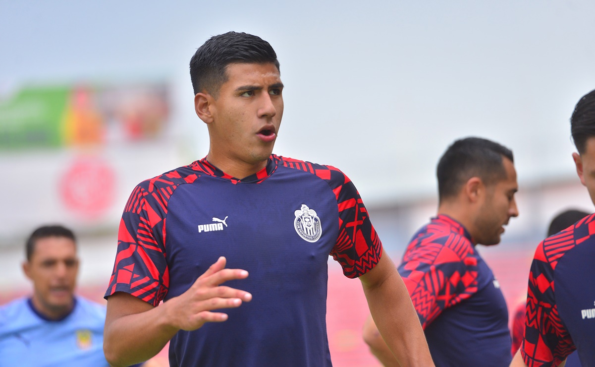 Chivas: ¿Quién es Raúl Martínez el otro jugador que fue separado junto a Alexis Vega y el ‘Chicote’ Calderón?