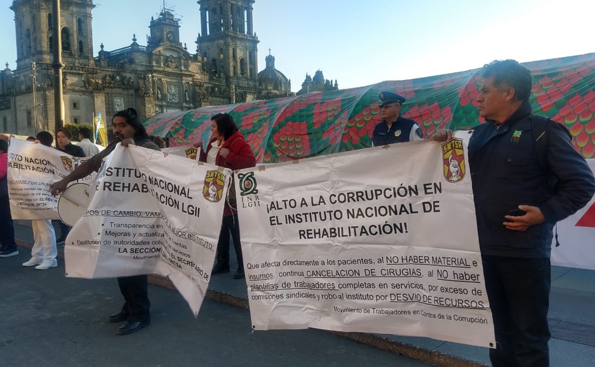 Se suman pacientes con VIH y papás de niños con cáncer a protesta en Palacio Nacional