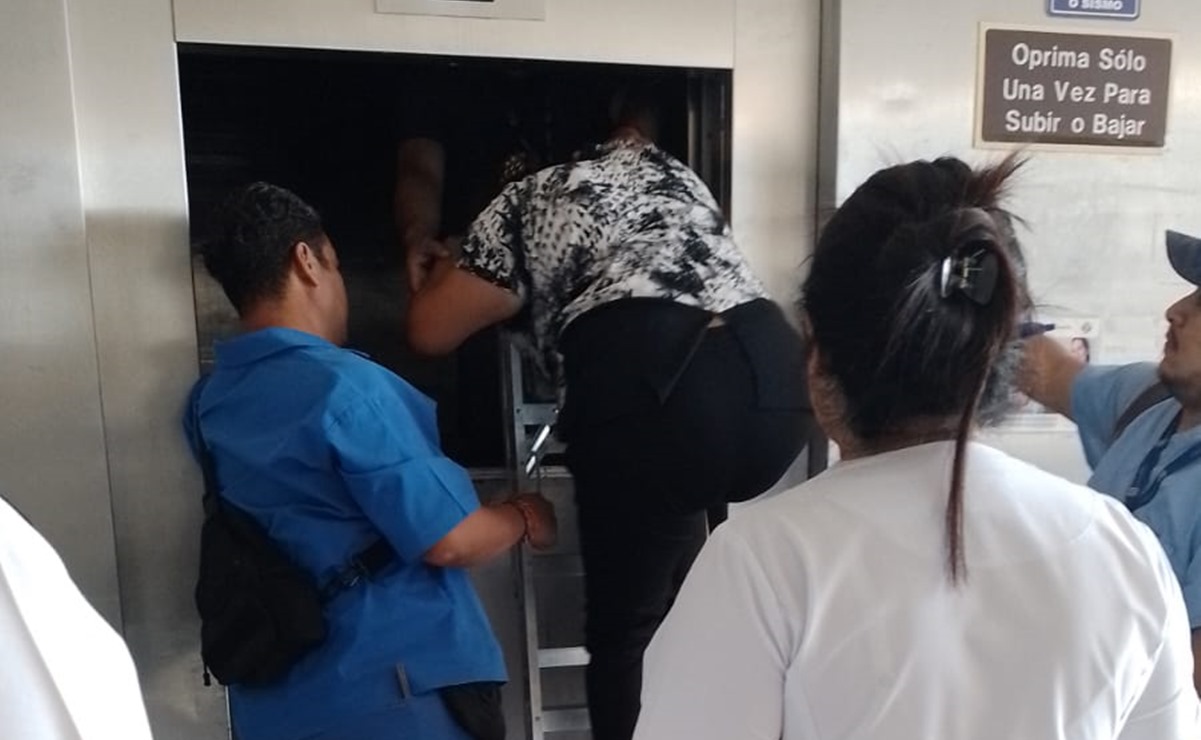 Enfermera atrapada en elevador del IMSS en Morelos fue rescatada ilesa en nueve minutos