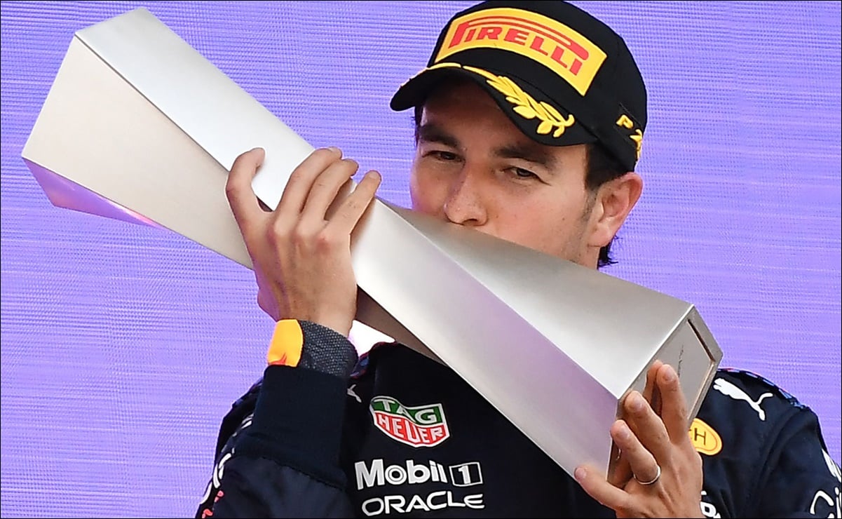 El deporte felicita a Checo Pérez por su victoria en el Gran Premio de Azerbaiyán