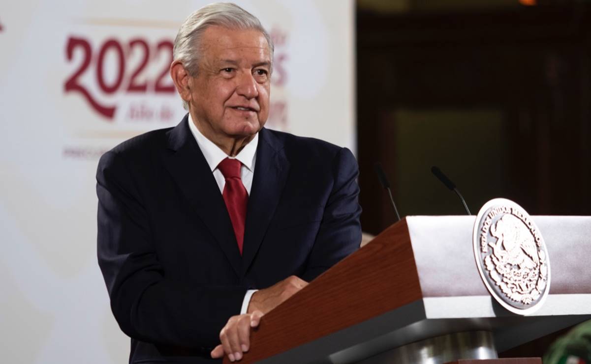 AMLO aplaude fallo de la Corte sobre Ley Eléctrica; pide revisar sesión