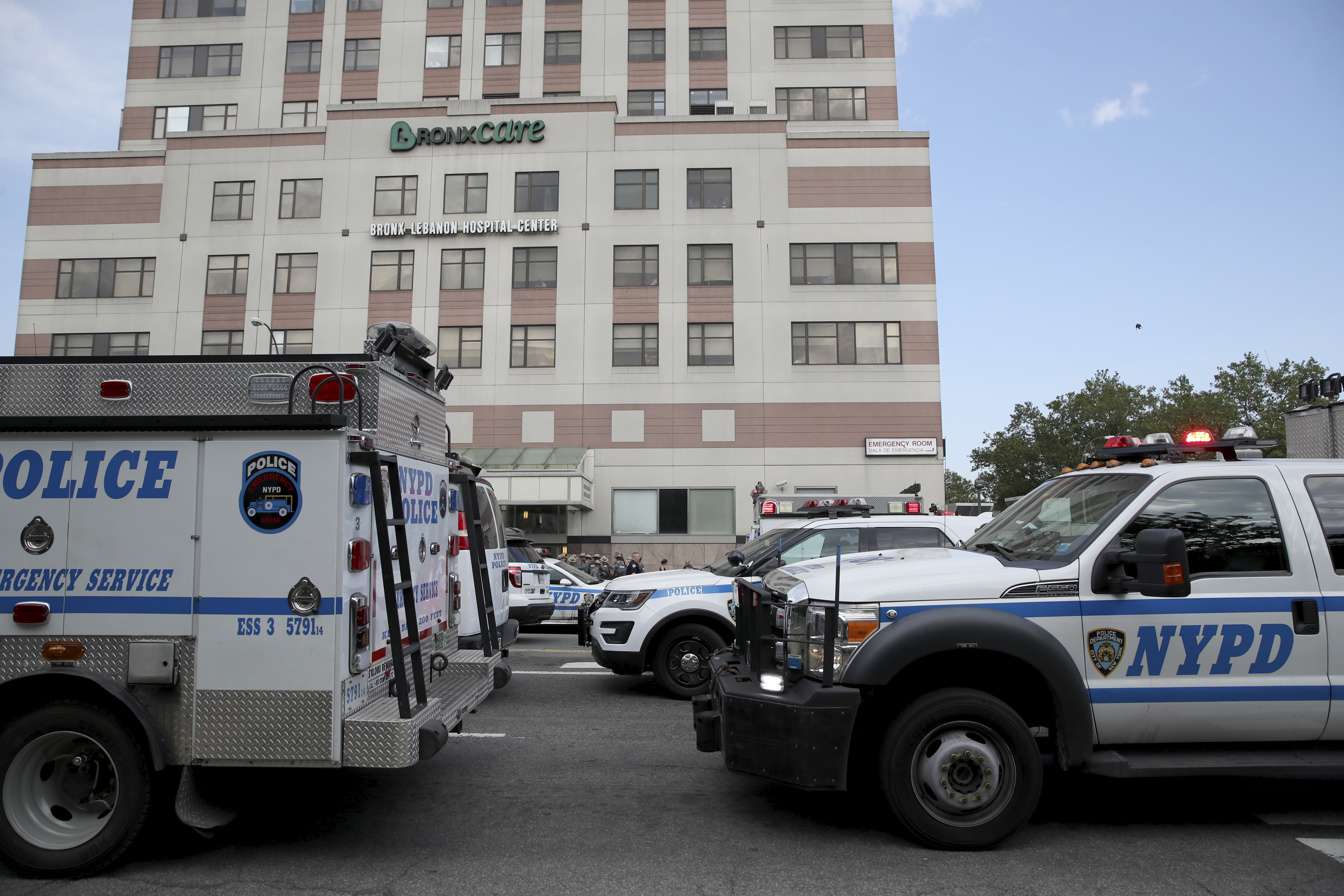 Tiroteo en hospital de Nueva York deja dos muertos, entre ellos el agresor