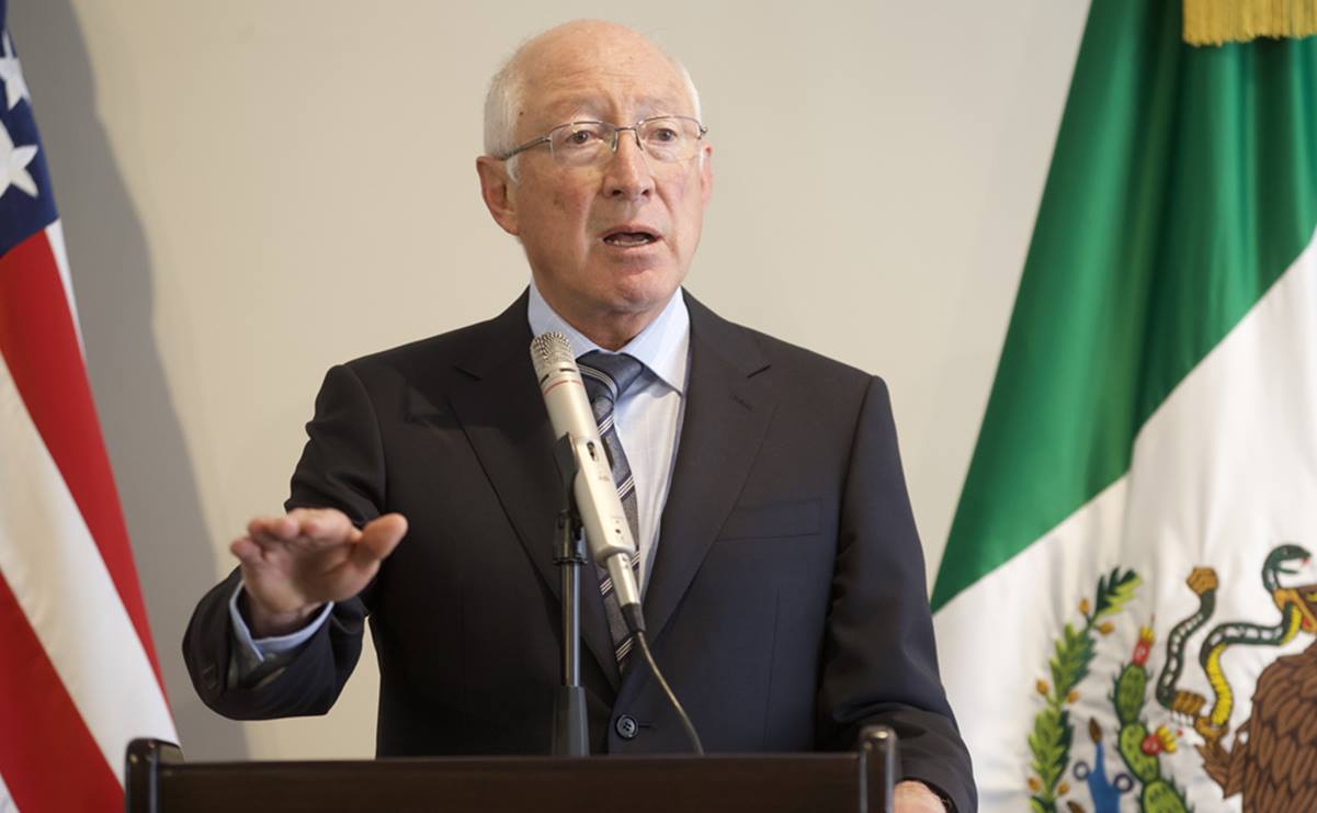 Empresas de EU están preocupadas por la reforma eléctrica: Ken Salazar