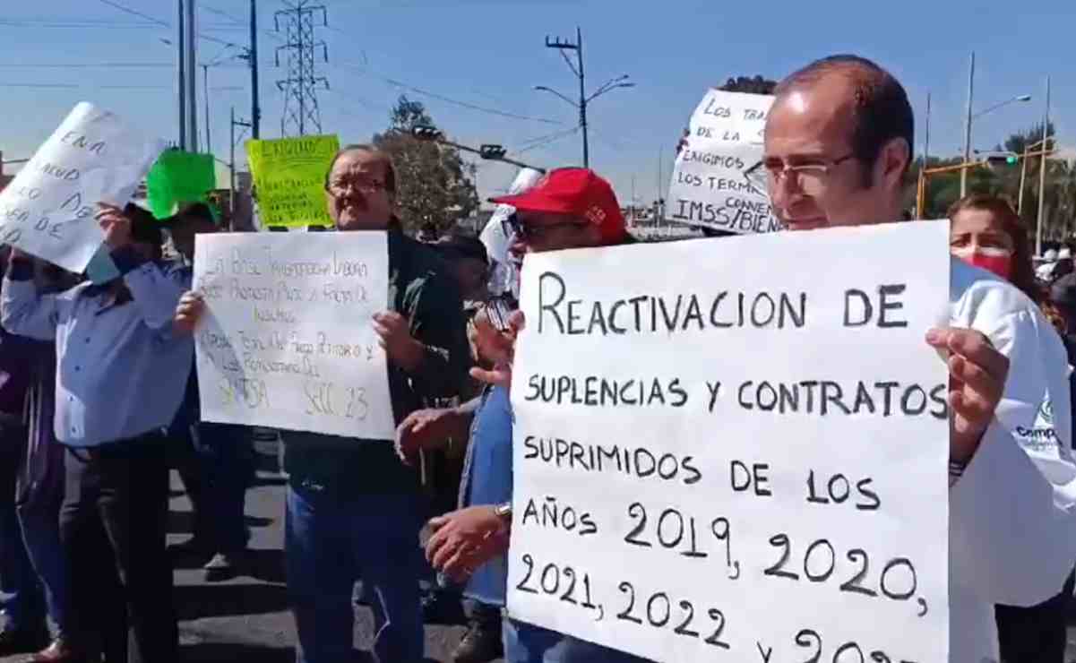 Personal médico del SNTSA bloquean avenida Central en Ecatepec; exigen mejores condiciones laborales