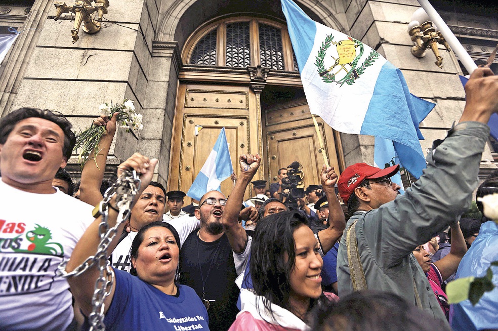 Guatemala: retiran el fuero al presidente