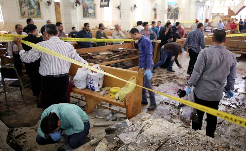 Suman 38 los muertos en ataques del EI contra iglesias egipcias