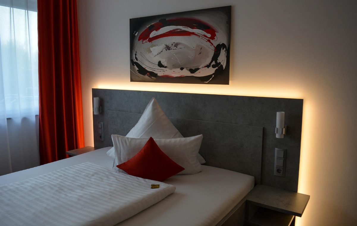 Camarista de hotel revela los sucios secretos de las habitaciones