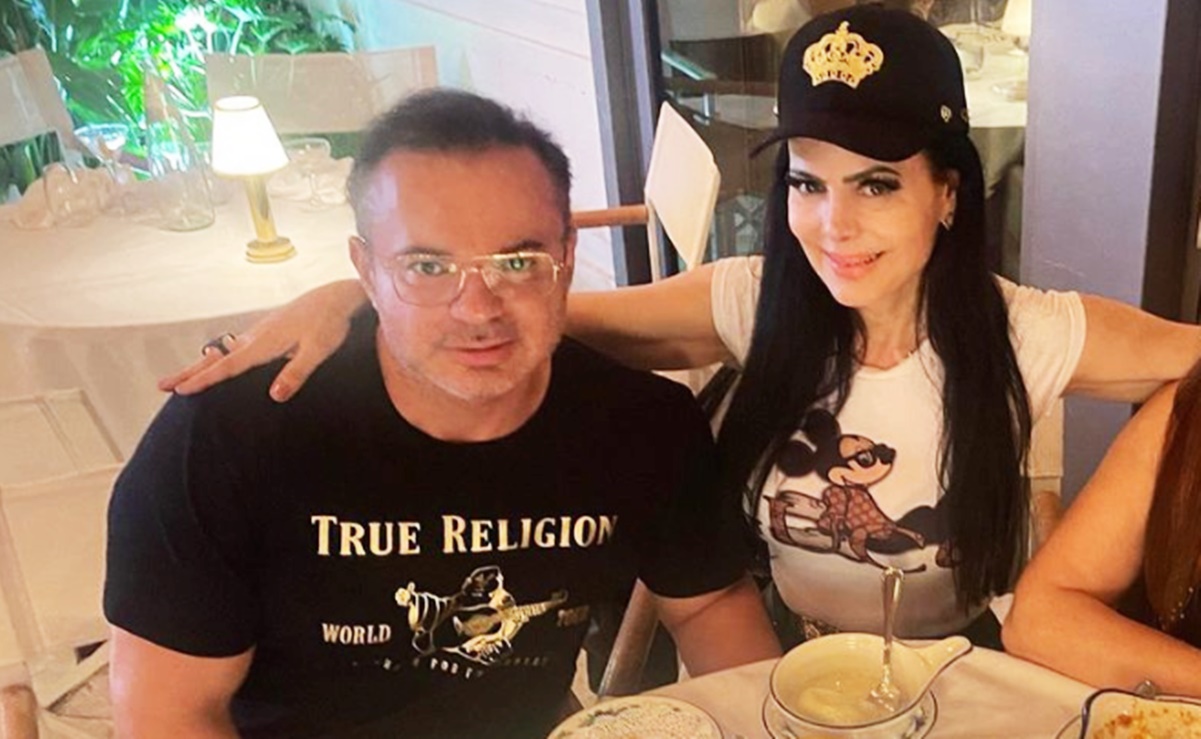 Con tierna foto junto a su marido, Maribel Guardia demuestra que la relación sigue