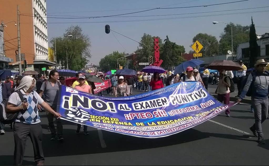 Inicia marcha de CNTE hacia Los Pinos