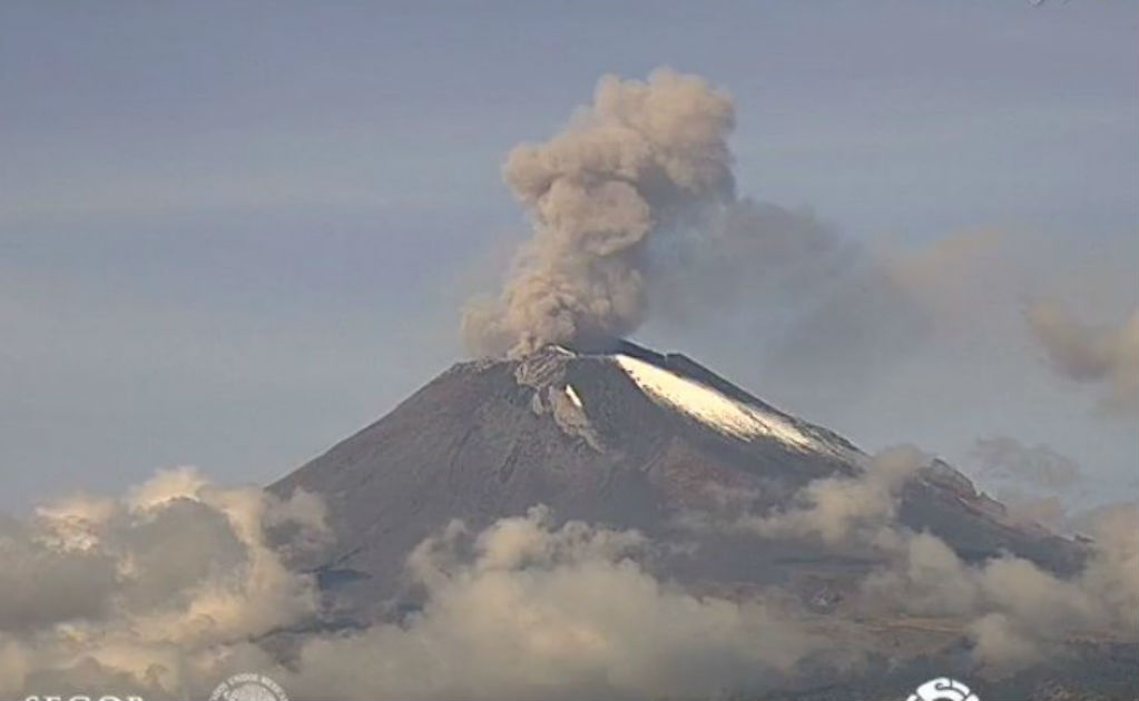 Alertan por emisiones de ceniza del volcán Popocatépetl