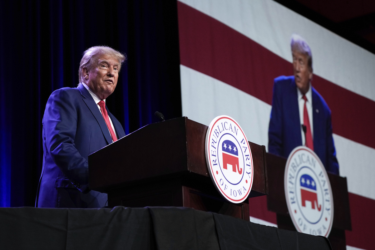 Trump y sus rivales republicanos en las primarias ignoran los nuevos cargos en contra del expresidente de EU