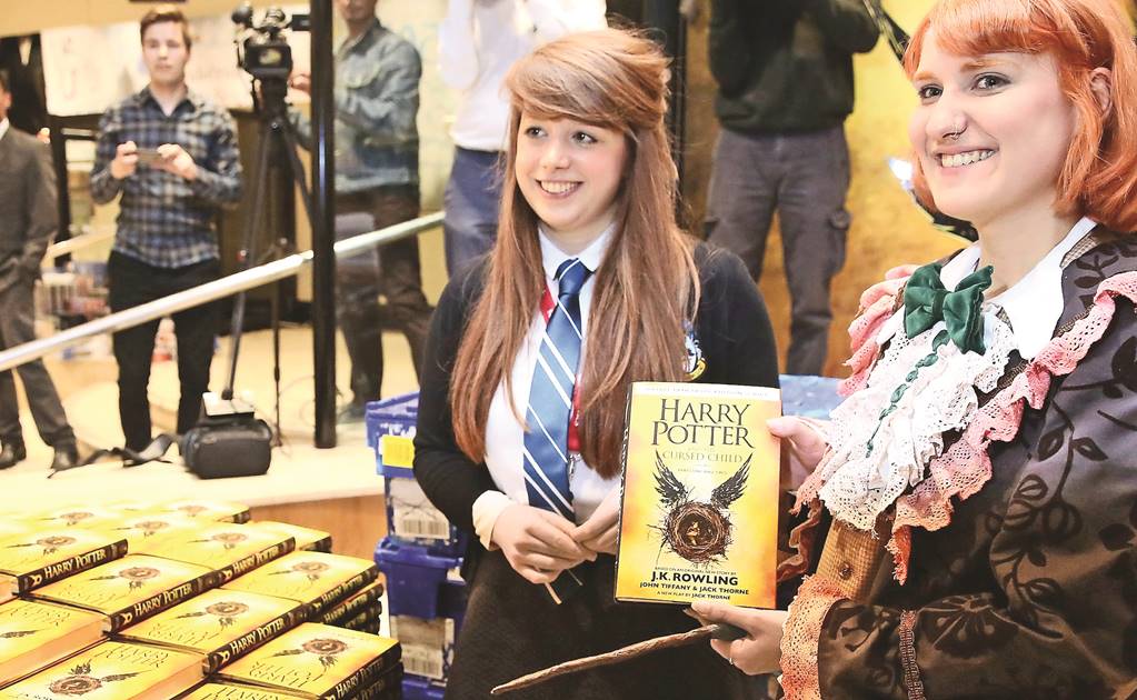 Lo nuevo de Harry Potter vende 2 millones de copias en dos días