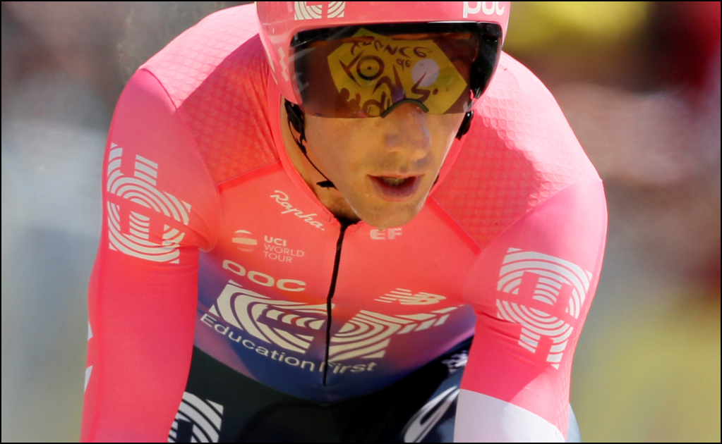 Ciclista compite en el Tour de Francia con dos costillas rotas