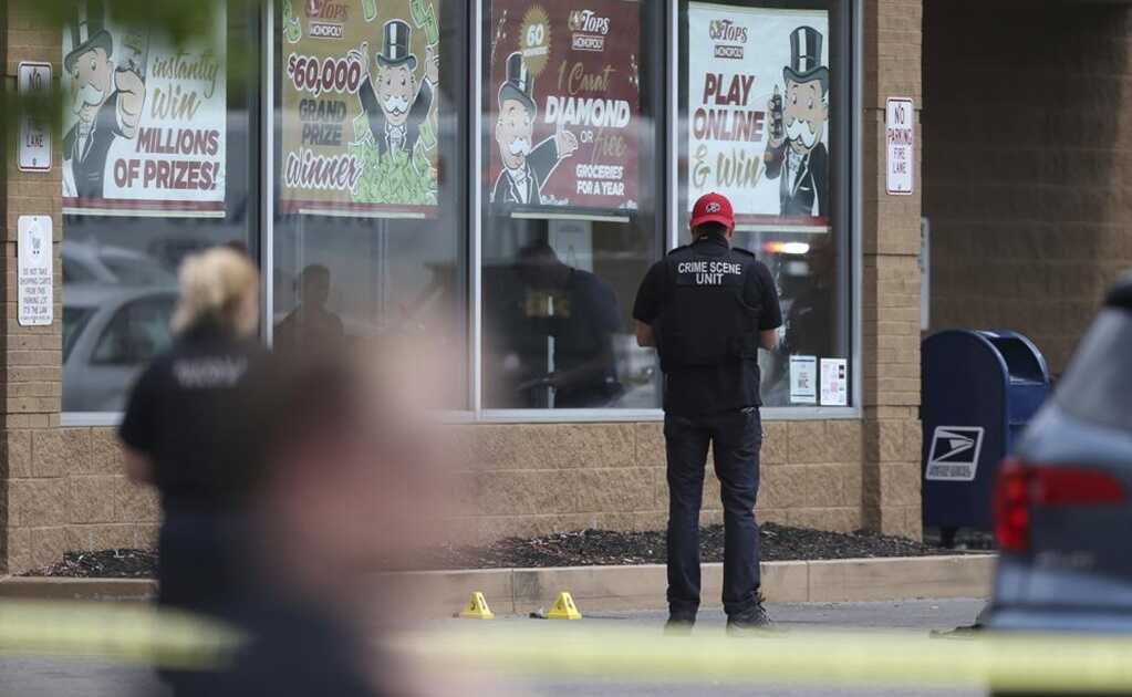 Tiroteo en Buffalo, Nueva York: FBI investiga como "crimen de odio" el ataque que deja 10 muertos