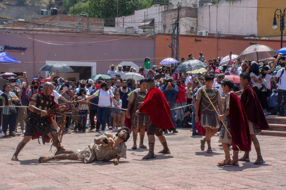 Prevén 30 mil visitantes por Viacrucis en El Marqués