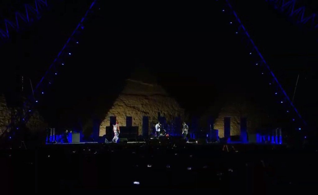 Red Hot Chili Peppers transmite concierto desde Egipto
