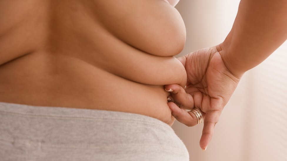 Acumular grasa corporal nos hace más vulnerables al Covid; aquí te explicamos por qué