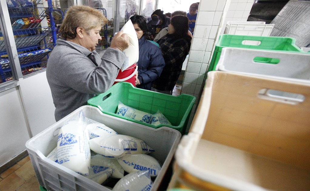 Liconsa ofrecerá leche a "precio simbólico" en Oaxaca, Guerrero y Chiapas