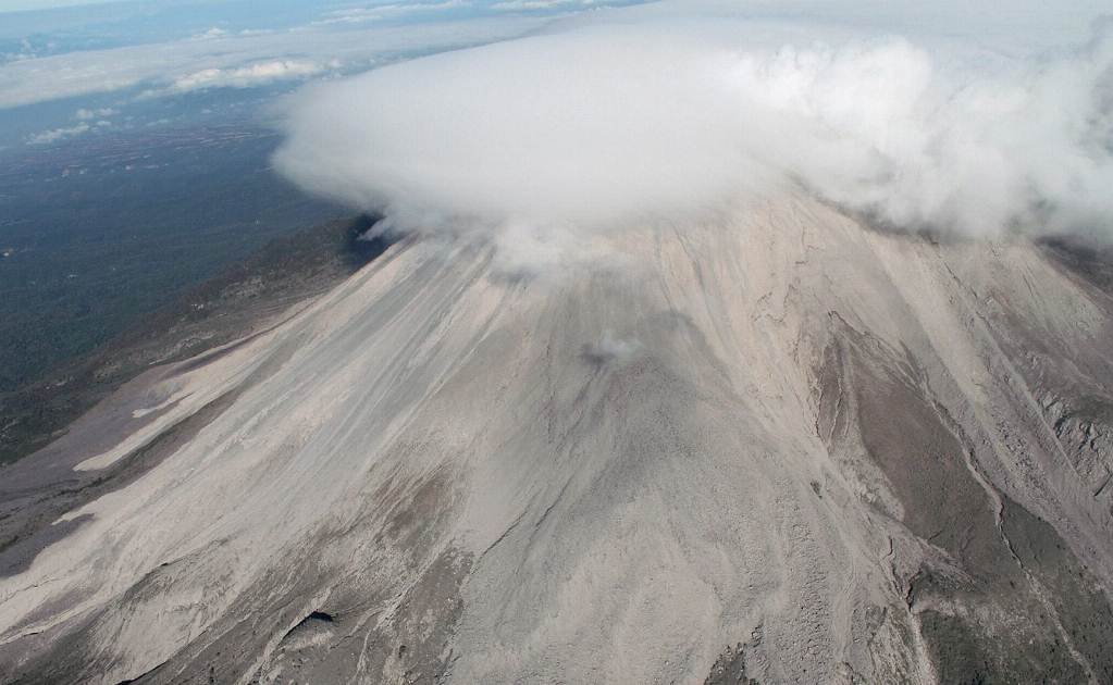 Esperan que volcán de Colima incremente actividad