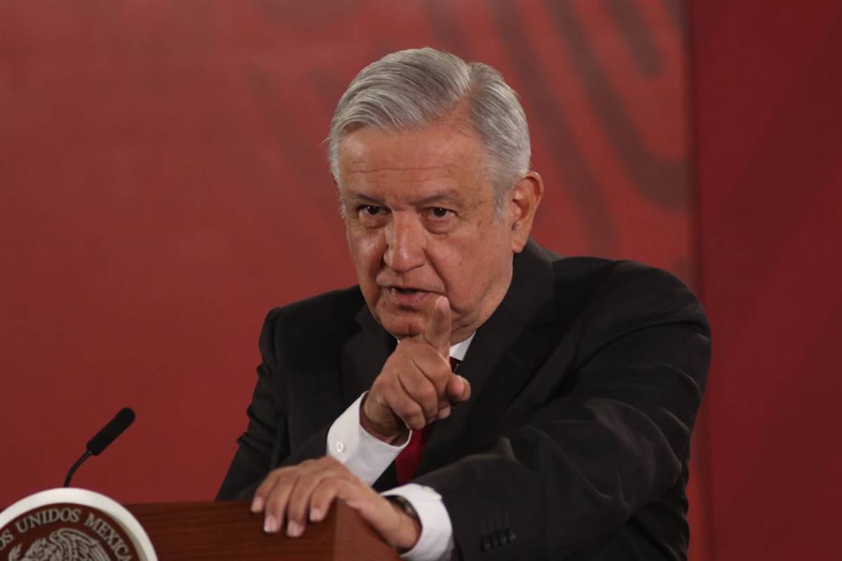 AMLO pide a Secretaría de Cultura consultar a familia de Zapata sobre cuadro