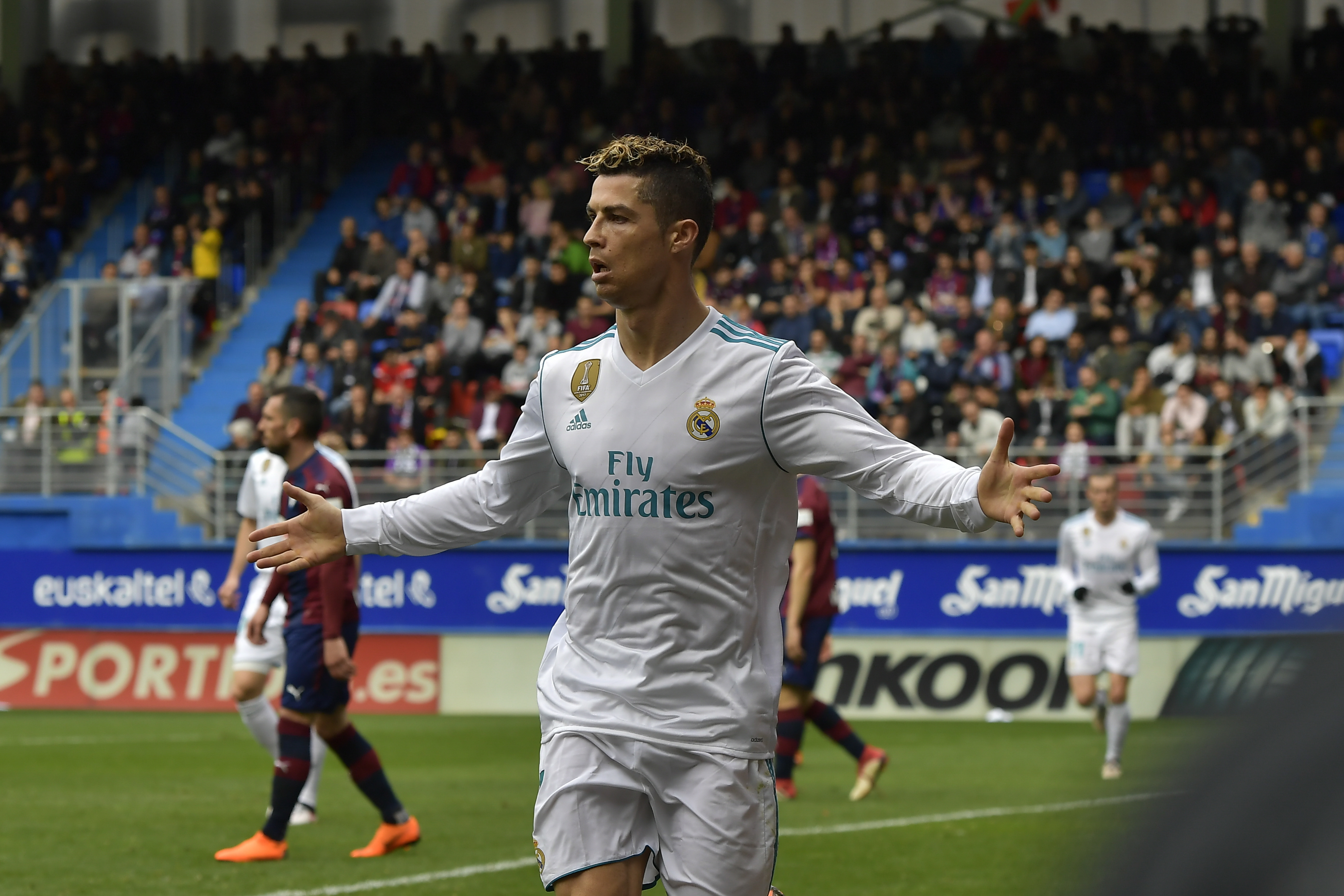 Cristiano Ronaldo va por Messi en la tabla de goleo 