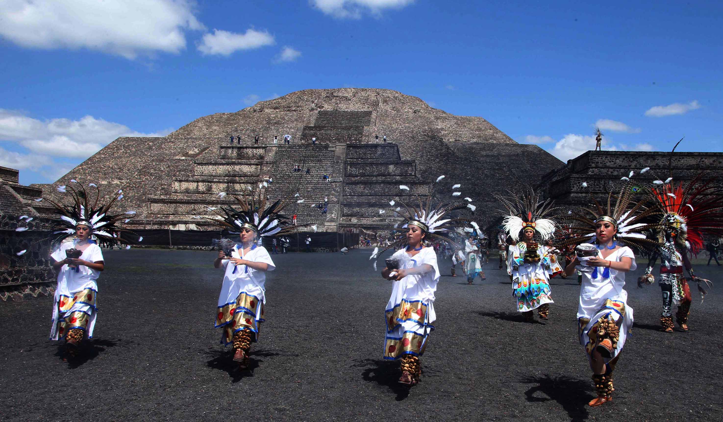 Piden incluir a pirámides de Teotihuacán como zona libre de pokémones