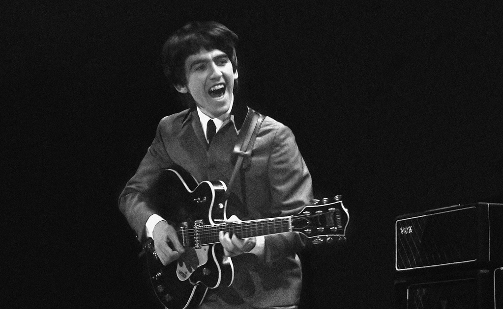 Subastarán guitarra de George Harrison