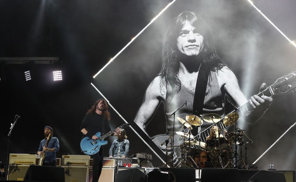 Foo Fighters hizo homenaje a AC/DC en el Corona Capital