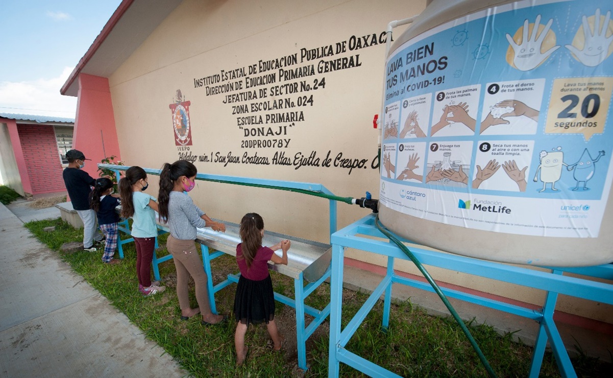 Unicef instala estaciones de lavado de manos en 78 escuelas de Oaxaca