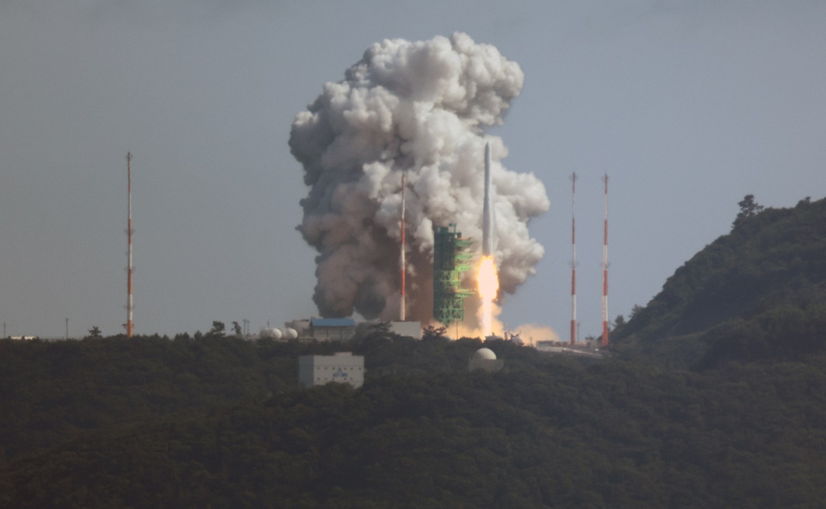 Corea del Sur lanza por primera vez un cohete espacial 