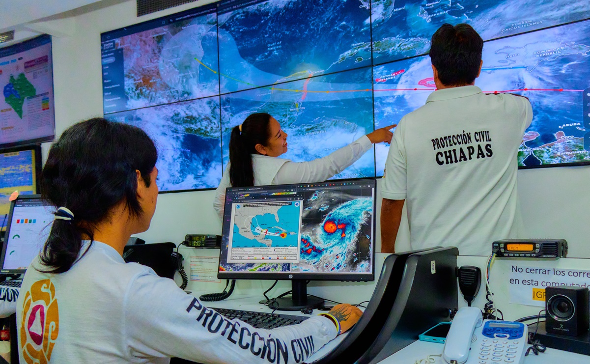 Chiapas refuerza vigilancia ante afectaciones por huracán Beryl y Onda Tropical 7