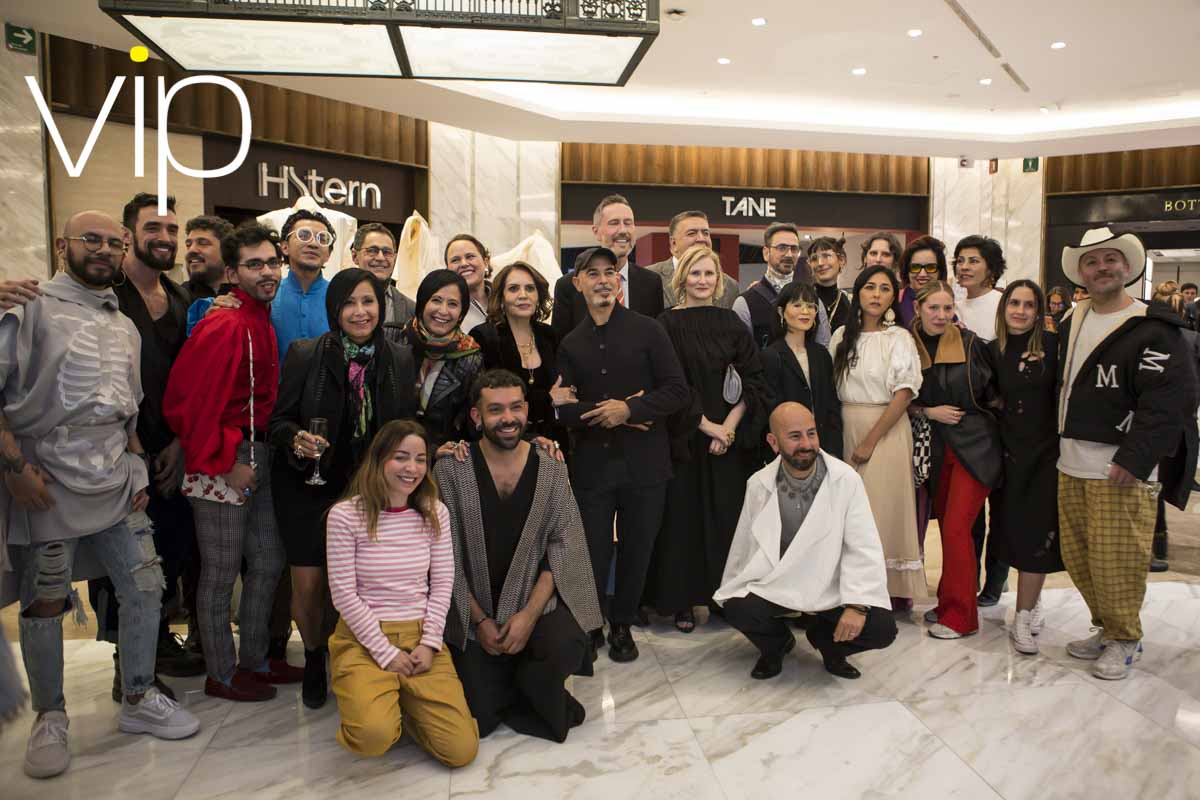 Javier Marín, Ana Elena Mallet y 50 diseñadores, inauguran muestra de moda en Polanco