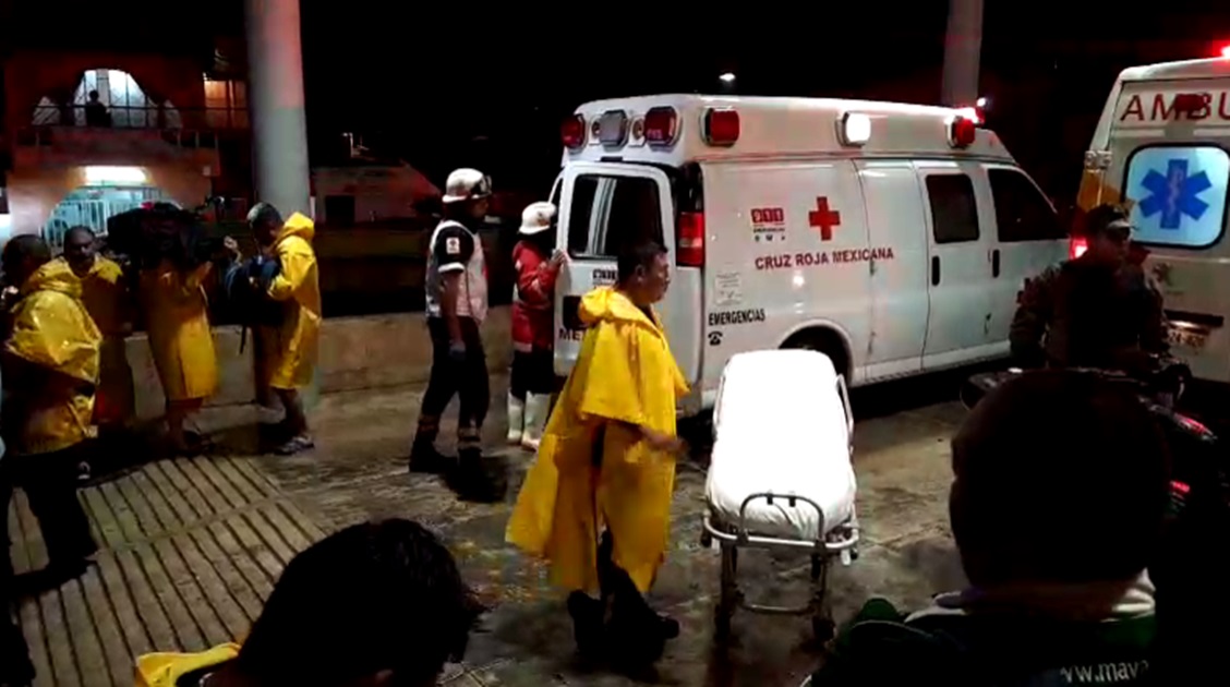 Evacuan clínica en Campeche por efectos de "Franklin"