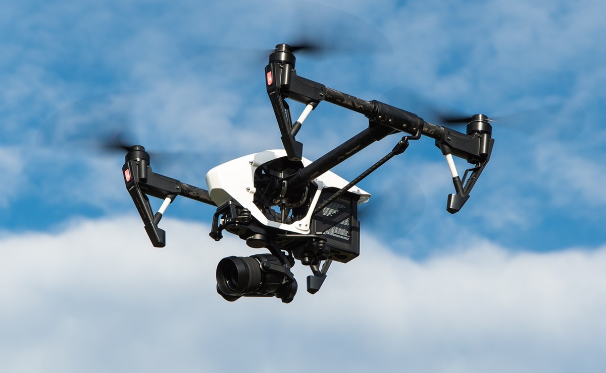 Diputados aprueban castigar con hasta 40 años de cárcel a quien cometa delitos con drones
