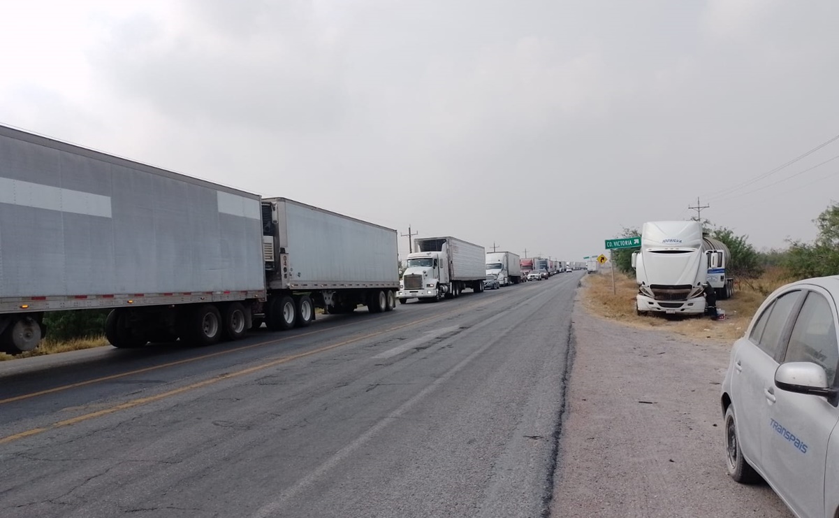 Luego de casi 24 horas de bloqueo, productores de sorgo liberan carretera Ciudad Victoria-Matamoros