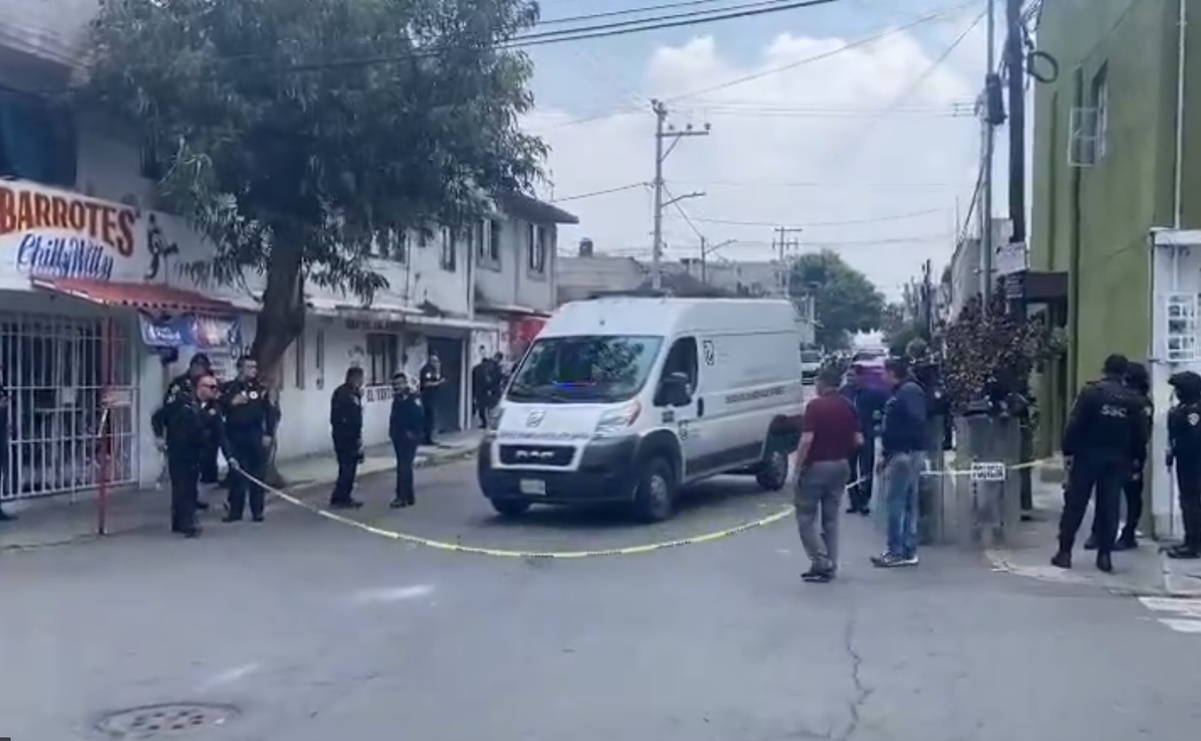 VIDEO: Detienen a 4 personas en Iztapalapa que intentaban transportar restos humanos en un mototaxi 