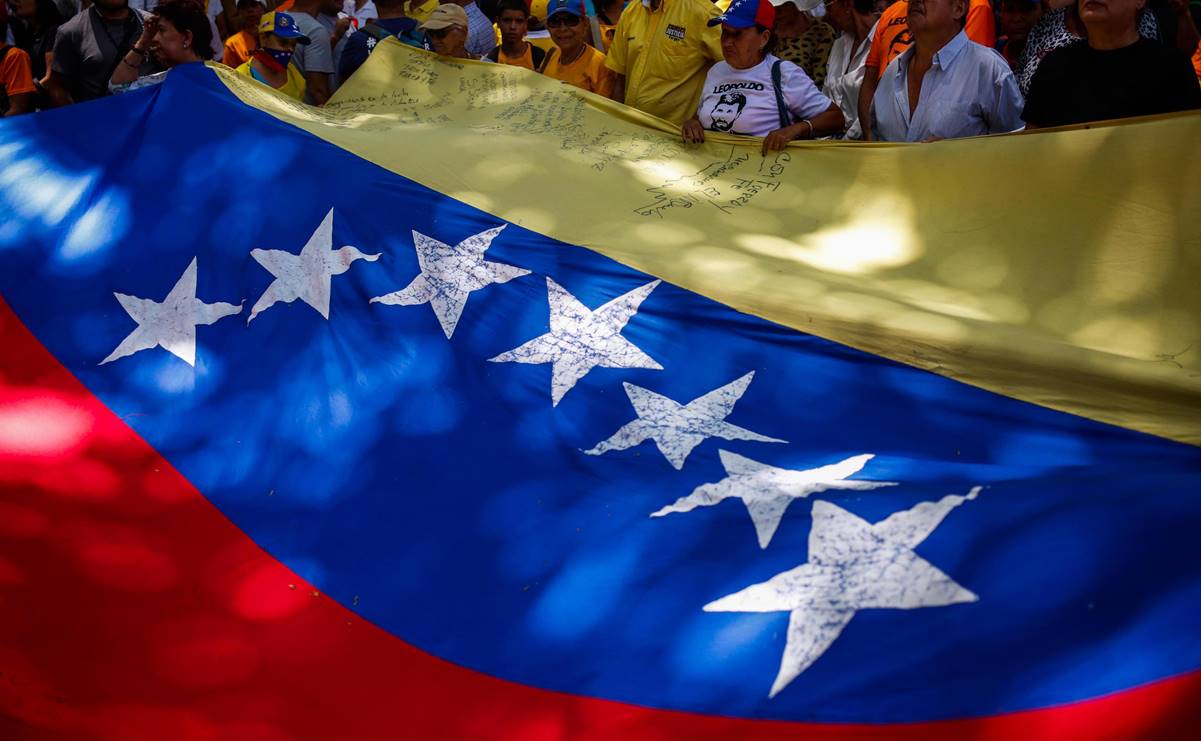 Oposición de Venezuela rompe boicot electoral; anuncia participación en noviembre