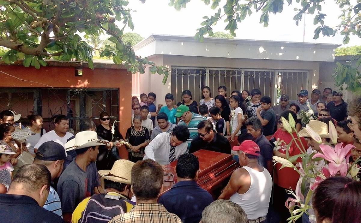 Dan 80 años de cárcel a hombre que roció de gasolina y prendió fuego a su esposa en Oaxaca