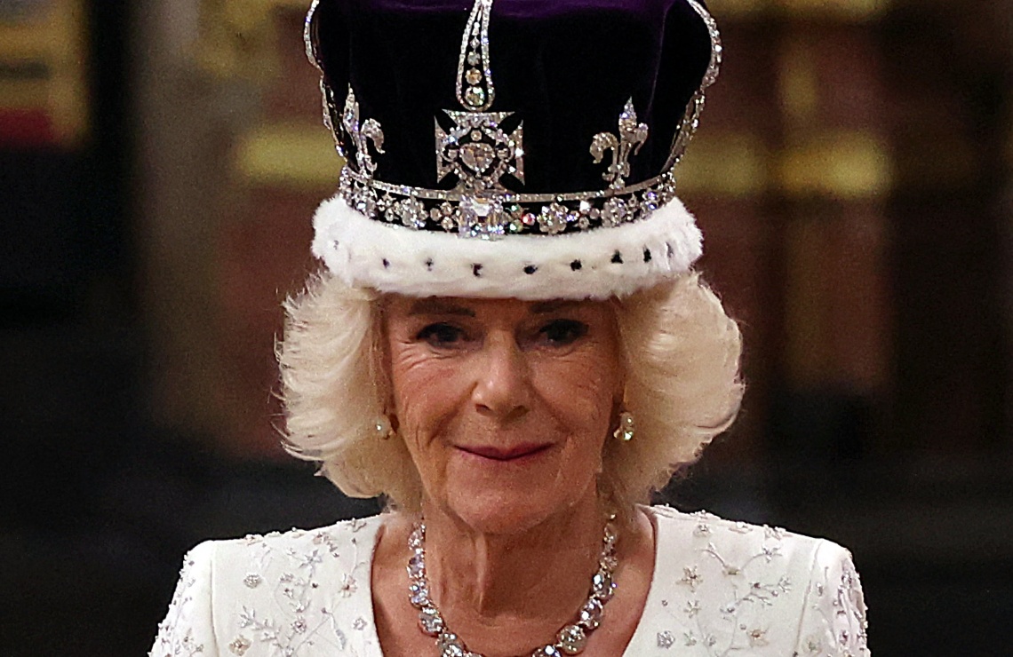 La reina Camila y las claves en su look de coronación