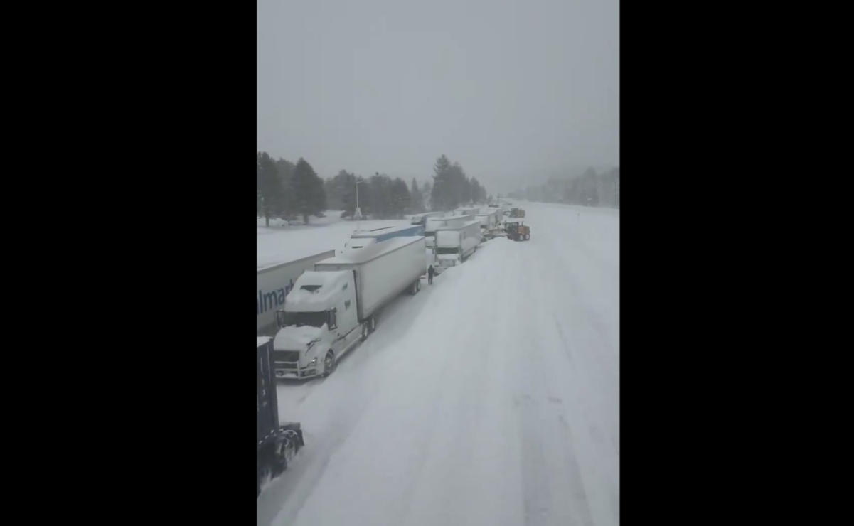 VIDEOS: Tormenta de nieve azota al norte de California; mientras México sufre ola de calor