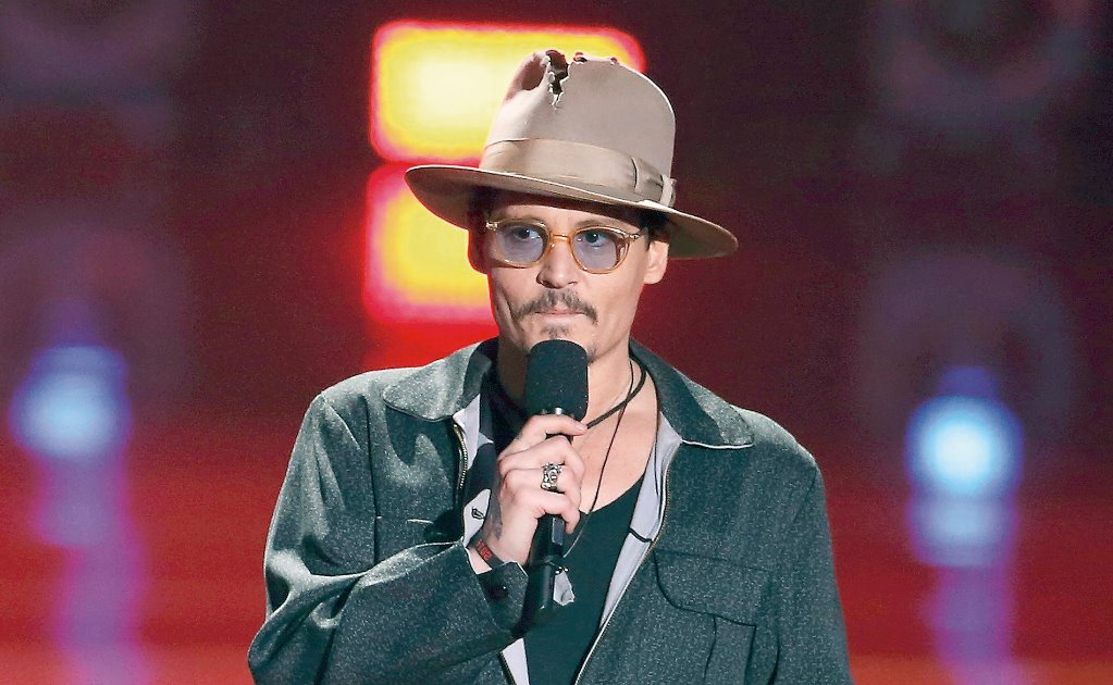 Johnny Depp evita mencionar a Amber Heard